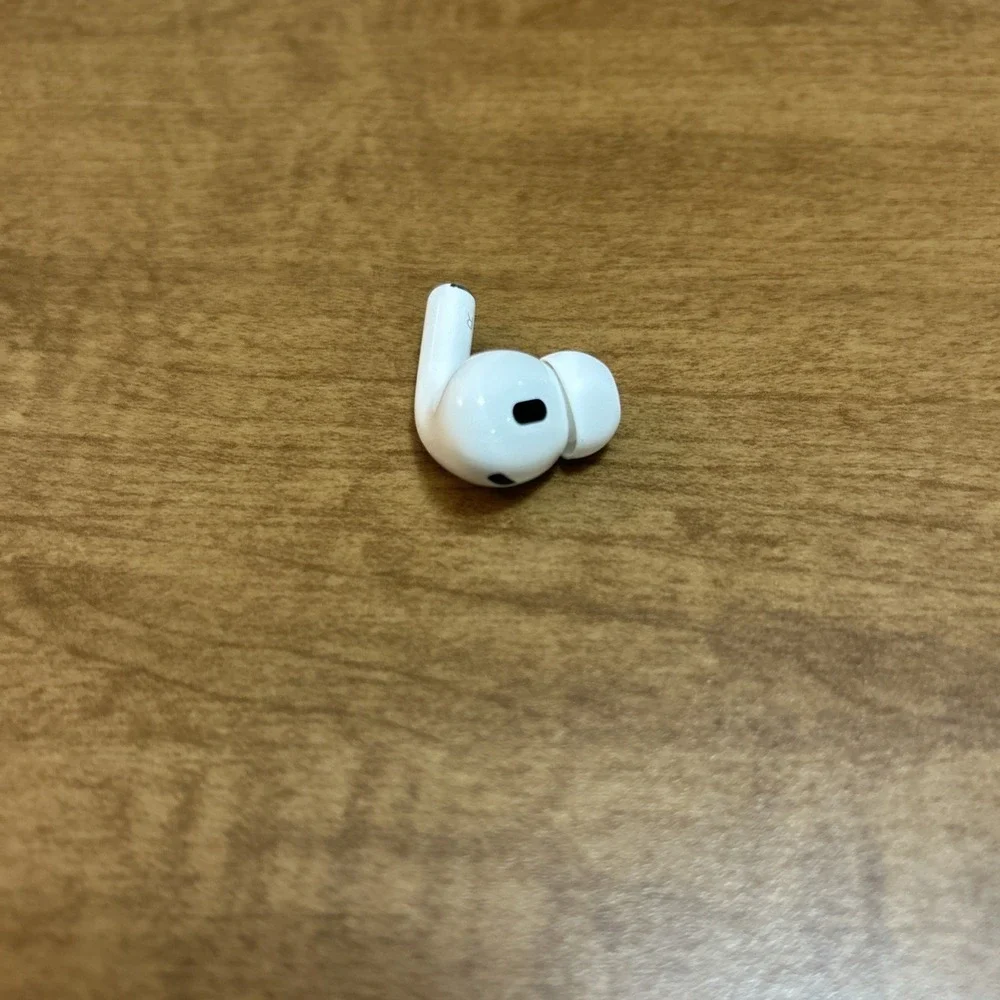 Apple AirPods Pro 2nd Gen. USB-C Replacement - Right Side Only A3047